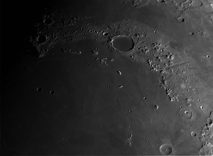 moon_211912_lapl5_ap59.jpg