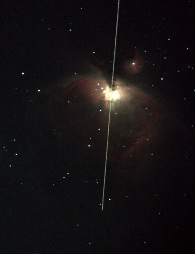 Orion-Nebel_mit_Starlink.jpg