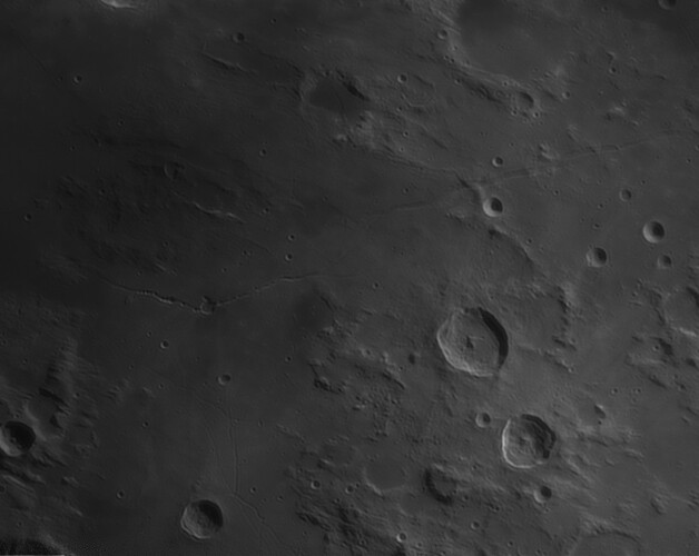 moon_201001_l4_ap143_geschärft.jpg